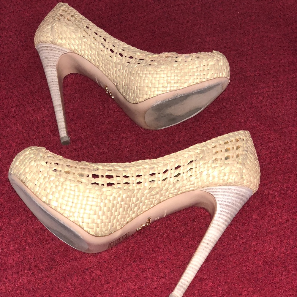 Shoes - Picture 3 of 6